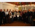 Bild: mrr
Für 30, 35, 40, 45 und 50 Jahren Treue ehrt die Wasserwacht Vilstal-Kümmersbruck einige Mitglieder. Ihnen gratulieren die Bürgermeister Roland Strehl und Erwin Geitner (von links) sowie Kreisvorsitzender Michael Schmid (Dritter von rechts) und Vorsitzender Jens Günther (rechts).