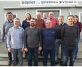 Bild: bk
Das Führungsquartett mit (von links) Rudi Prölß, Bernhard Wurzer, Wolfgang Wagner, Laurentiu Laiu, dahinter die Beisitzer. Ihnen gratulierte Bürgermeistervertreter Thomas Schönberger (links).