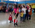 Bild: rfi
Mit einem abwechslungsreichen Programm sorgte die TSV-Abteilung Kinderturnen beim Kinderfasching für einen kurzweiligen Nachmittag, wie hier bei der „Polonäse Blankenese“.