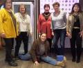 Bild: VFV/exb
Gardemädchen der "Ersten Dekade" geben sich ein Stell-dich-ein in der Stadthalle: Christa Lehner, Erika Meyer, Conny Koller, Margot Wagner und Brigitte Baier (von links). Spontan setzt sich Emmi Weber in den Spagat.