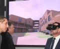 Bild: phs
Mit einer Virtual-Reality-Brille geht Gesundheitsminister Klaus Holetschek (rechts) durch das zentrale Gebäude des Alia-Areals. Was er dabei sieht, erläutern ihm Projektleiter David Rester und Architekt Christian Schönberger (von links) näher.
