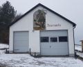 Bild: gi
Die Feuerwehrleute der kleinsten Feuerwehr der Marktgemeinde unterhalten ein Gerätehaus neben dem Wanderheim des Oberpfälzer Waldvereins in Ödpielmannsberg. Die Kommandanten der Wehr dankten ihrem Team für die Unterhaltung des Gebäudes.