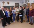 Bild: KDFB Münchenreuth/exb
Mehrere Mitglieder hat der Frauenbund Münchenreuth ausgezeichnet. Von links Pater Friedhelm Czinzcoll mit der Vorsitzenden im Team, Monika Grötsch, sowie den Geehrten Rosemarie Bauer, Bettina Lux, Jutta Schreyer, Sandra Ernstberger und Beate Bauer und den weiteren Vorsitzenden im Team, Sandra Wifling, Irene Kraus und Ulrike Kraus.