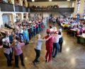Bild: hmr
Großartige Stimmung herrschte beim sehr gut besuchten Fasching 60 plus des CSU-Ortsverbandes Waldsassen in der Stadthalle. Geboten war ein buntes Programm und viele kostümierte Gäste, die auch bei einer Polonaise bereitwillig mitmachten.