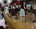 Bild: Hirsch
Die Paare der Jungbauernschaft tanzten beim Bauernball in der Nordgauhalle Walzer, Polka, Boarische und Zwiefache.