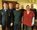 Bild: hzi
Sonja Ziegler (vorne, von rechts), der scheidende Alexander Friedl, Vorstand Matthias Friedl, hinten von rechts KBM Reiner Kopp, Bürgermeister Jürgen Kürzinger und Kommandant Markus Helldörfer ziehen in der Versammlung Bilanz.