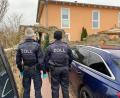 Archivbild: Gabi Schönberger
Beamte von Zoll und Polizei haben am 12. Januar 2023 im Landkreis Neustadt/WN mehrere Häuser durchsucht.