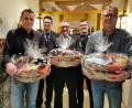 Bild: hzi
Das „Dreigestirn" mit Dieter Biersack, Hans Schmid, Michael Wiesnet wurde geehrt. Vorstand Marcel Schmid und Kommandant Stefan Thaller (hinten) danken ihnen.
