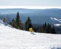 Bild: Gube, Marina
Skifahren mit Blick auf die Oberpfalz: Skifahrer kommen im Fichtelgebirge auf ihre Kosten.