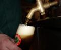 Archivbild: ui
Keine Entspannung auf dem Markt des flüssigen Goldes: Die Kosten für Rohstoffe und Energie bei der Bierproduktion steigen weiter an. Kostet die halbe Bier auch in der Oberpfalz bald 7,50 Euro?