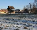 Bild: frd
Architekt und Gemeinderat wollen einen „grünen Kinderspielplatz“, wozu dieses Grundstück nahe dem Feuerwehrgerätehaus und neben der Murach, bestens geeignet ist.