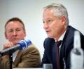 Archivbild: Tobias Köhler
Markus Pannermayr (r), Vorsitzender des Bayerischen Städtetags, warnt davor, dass die Kliniken "in eine gefährliche Schieflage" rutschen.