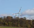 Bild: Bodo Schackow/dpa
Diese Windräder stehen in einem Wald bei Thüringen. Die Windenergie-Potenzialflächen sind auf dem Gebiet der Stadt Amberg rar.