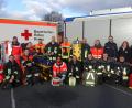 Bild: flm
Die Teilnehmer des Grundlehrgangs Sanitätsdienst mit (von rechts) Lehrgangsleiter Helmut Zeitler, stellvertretender Kreisbereitschaftsleiterin Verena Völkl, den Ausbildern Philipp Hundhammer und Viktoria Seiler sowie (von links) Tobias Tippmann, Kommandant der Feuerwehr Waldsassen, und Organisator Florian Müller.