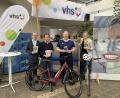 Bild: ige
Das Fahrrad rückt in den Mittelpunkt: Thomas Rode (stellv. VHS-Leiter), Herbert Übelacker, Landrat Richard Reisinger und VHS-Chefin Claudia Mai (von links) stellen das neue Programm vor.