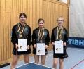 Bild: Josef Bauer
Die Hahnbacher Sophia Ziegler, Anna Pickel und Samuel Grünwald (von links) überzeugten beim 1. Bezirksranglistenturnier.
