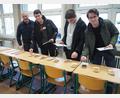 Bild: krb
Um welches Getreide handelt es sich? Beim Berufswettbewerb der deutschen Landjugend traten zum Kreisentscheid in Neustadt/WN 60 Auszubildende in verschiedenen Sparten an