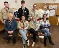 Bild: Daniel Exner/exb
Der Pfadfinderstamm stellt sich neu auf (stehend von links): Stammesvorsitzender Tizian Steger, Wölflingsleiter Alessandro Hey, Stammesvorsitzender Tim Drechsler, Jungpfadfinderleiter Simon Aschenbrenner sowie 
(vorne von links) Kurat Alfred Kick, Jungpfadfinderleiterin Natalie Link, Wölflingsleiterin Chantal Schneider und Kassenprüferin Theresa Deglmann.
