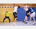 Bild: ham
HC-Rückraumspieler Stefano Flierl (rechts) erzielt in dieser Szene eines seiner zehn Tore.