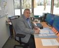 Bild: lue
Albert Bauer, Schulleiter des Stiftland-Gymnasiums Tirschenreuth, sitzt an seinem Schreibtisch. Am Mittwoch, 15. Februar, wird er offiziell in den Ruhestand verabschiedet.