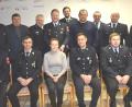 Bild: no
Bei der Gründungsversammlung im Feuerwehrhaus in Illschwang: die Vorsitzenden und Kommandanten der vier Gemeindefeuerwehren sowie (hintere Reihe von links) Kreisfeuerwehrjugendwart Sven Schmidt, Bürgermeister Dieter Dehling, Kreisbrandinspektor Hans Sperber, gewählter Gemeindejugendfeuerwehrwart Henner Wasmuth, Kreisbrandmeister und Kommandant der Feuerwehr Illschwang Thorsten Jobst und der gewählte Gemeindefeuerwehrjugendwart Martin Übler sowie (sitzend) die Jugendbeauftragte im Gemeinderat, Selina Donhauser.