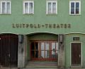 Bild: tr
Mit der Revitalisierung des Luitpold-Theaters in Tirschenreuth ist das Architekturbüro Brückner & Brückner beauftragt. Die Planer wollen viele der ursprüngliche Merkmale des Gebäudes bewahren.