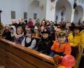 Bild: le
Kostümiert und maskiert die vielen Kinder beim Faschingsgottesdienst.