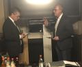 Bild: sns
Maximilian Baumgärtner (rechts) bei seiner Vereidigung durch Bürgermeister Martin Birner.