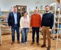 Bild: dü
Von links Bürgermeister Stefan Braun, Christa Kastner, Büchereileiter Georg Dürr, Pfarrer Johannes Arweck.