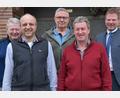 Bild: sche
25-jähriges Dienstjubiläum und Verabschiedung bei der Gemeinde Freudenberg (von links): Altbürgermeister Norbert Probst, Andreas Bodensteiner, Uwe Paul, Reinhard Piehler, Bürgermeister Alwin Märkl
