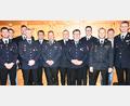 Bild: sche
Sie stehen in den nächsten drei Jahren an der Spitze der Feuerwehr Freudenberg-Wutschdorf (von links): Tobias Hirn, Dominik Graf, Thomas Schönberger, Manuel Schorner, Robert Bauer, Vorsitzender Daniel Gietl, Franz Bauer, Martin Solfrank, Kreisbrandinspektor Armin Daubenmerkl, Stefan Freundorfer, Bürgermeister Alwin Märkl und Kommandant Peter Meßmann.