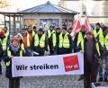 Bild: Stephan Huber
Zur Verdi-Streikkundgebung versammelten sich zahlreiche Beschäftigte der Stadt Sulzbach-Rosenberg vor dem Sulzbacher Rathaus.