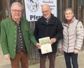 Bild: wro
Wilhelm Brüntrup (Mitte) feierte seinen 85. Geburtstag. Es gratulierte neben Ehefrau Monika auch Bürgermeister Toni Dutz.