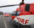 Bild: Thomas Warnack
28 Menschen, darunter 26 Jugendliche, sind bei einem Zusammenstoß zwischen einem Lastwagen und einem Bus im baden-württembergischen Biberach verletzt worden.