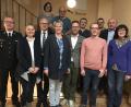 Bild: mma
Die Hahnbacher Feuerwehr wählt eine neue Führungsmannschaft (von links): Kreisbrandinspektor Christof Strobl, Christine Masek, Bürgermeister Bernhard Lindner, Verena Gebert, Vorsitzende Marion Bäumler, Rudi Siegert, Zweiter Vorsitzender Marius Wawersig, Werner Berger, Dominik Preuß, Alexander Klier, HKA-Vorsitzender, Zweiter Bürgermeister Georg Götz und Dritte Bürgermeisterin Evi Höllerer.