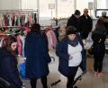 Bild: lep
An den Rundständern waren Jacken nach Größe sortiert. Vorderhalb gab es Fahrräder, Kinderwagen und MaxiCosys.