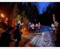 Bild: Herrmann/exb
Eine ganz besondere Stimmung zauberten beim Kreuzweg der Kolpingsfamilie die entzündeten Fackeln.
