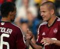 Archivbild: Peter Steffen
Adam Hlousek (rechts) ist verschwunden. In Deutschland spielte er auch für den 1. FC Nürnberg.