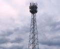 Bild: jp
Der rund 30 Meter hohe Gittermast mit seinen Sendeanlagen beseitigt das Funkloch im Utzenhofener Tal, in dem nach jahrzehntelangem Warten jetzt der Handyempfang möglich ist.