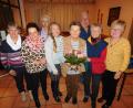 Bild: whü
Die scheidende Kassiererin Karin Brilla (Vierte von rechts) im Kreise der neuen Vorstandsriege der Musikfreunde mit Marieluise Dietz, Elfriede Bauer, Hermann Eisenhut, Olga Michel, Marianne Kellner, Centa Hößl und Viola Eisenhut (von rechts). Nicht im Bild Gerhard Klein.