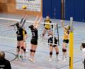 Archivbild: Hubert Ziegler
Die Hahnbacherinnen (von rechts Lisa Kölbel, Marie Heidlinger und Lorena Tilgen) können ihr Heimspiel gegen den Fast-schon-Meister FC Kleinatingen ganz ohne Druck angehen.