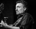 Bild: Gerhard W.H. Schmidt
Richie Necker kommt am 18. März mit seinem Programm "New Songs and untold Stories" ins Bistrot Paris nach Weiden.