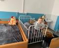 Bild: Evgenia Doncheva/exb
Die Ausstattung der Kinderstation in Yahotin kommt von der "Aktion Tschernobyl". Zuletzt wurden die dunklen Fleecedecken gebracht.