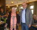 Bild: mad
Bürgermeister Maximilian Beer gratulierte der langjährigen Kindergartenleiterin Josefine Sauerer zum 80. Geburtstag.