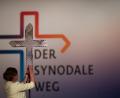Bild: Sebastian Gollnow/dpa
Die Synodalversammlung der katholischen Kirche in Frankfurt am Main.