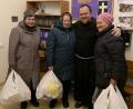 Bild: Stanislaw Pekala
Die Mitbrüder in den ukrainischen Klöstern versorgen die Menschen mit Lebensmitteln.