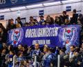 Bild: Werner Moller
Die Fans der Blue Devils feiern den Meister der Oberliga Süd. Am Freitag beginnt das Play-off-Achtelfinale gegen die Füchse Duisburg.