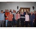 Bild: OWV/exb
Im OWV-Zweigverein Stadlern gibt es einen Generationswechsel an der Spitze. Der neue erste Vorsitzende Josef Holler (vordere Reihe, Vierter von links) tauscht sein Amt mit Michael Koller (Sechster von links) der jetzt zweiter Vorsitzender ist. Wahlleiter und Bürgermeister Gerald Reiter (links) gratulierte.