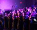 Bild: abi
Der Gospelchor „Joy in Belief“ begeisterte das Publikum in der Arzberger Pfarrkirche Maria Immaculata.
