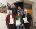 Bild: jzk
Die Vorsitzenden Wolfgang Heser und Georg Witt (hinten von rechts) gratulierten den Jubilaren Franz Schmid, Brigitte Schmid und Klaus Hufnagel (vorne von rechts).